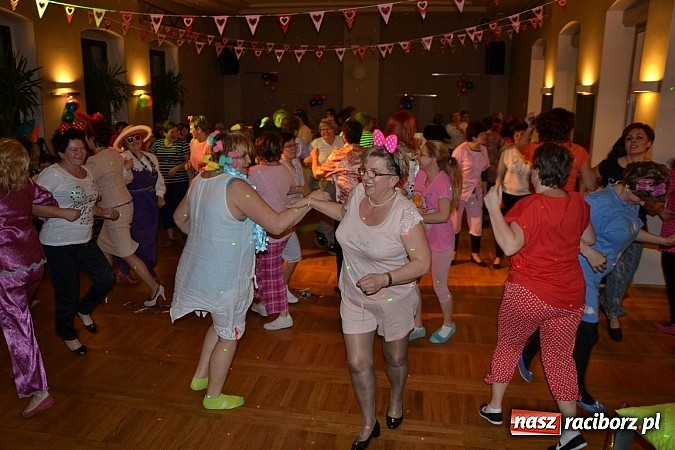 Zdjęcie w galerii na portalu naszraciborz.pl: Tłusty Czwartek, czy jak kto woli Babski Comber  wiadomości z regionu