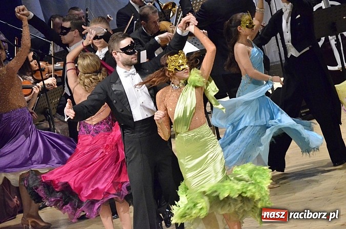 Zdjęcie w galerii na portalu naszraciborz.pl: Koncert karnawałowy we włoskim klimacie w Raciborskim Centrum Kultury wiadomości z regionu