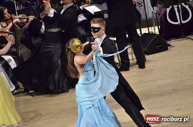 Zdjęcie w galerii na portalu naszraciborz.pl: Koncert karnawałowy we włoskim klimacie w Raciborskim Centrum Kultury wiadomości z regionu