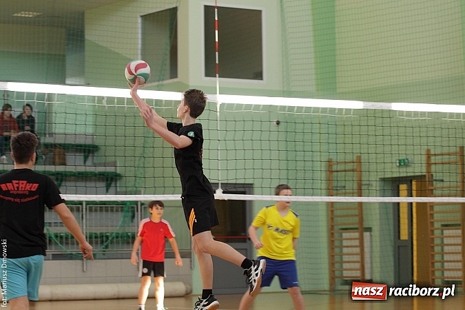 Zdjęcie w galerii na portalu naszraciborz.pl: Cofała-Rzytki najlepsi w turnieju dwójek wiadomości z regionu