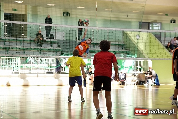 Zdjęcie w galerii na portalu naszraciborz.pl: Cofała-Rzytki najlepsi w turnieju dwójek wiadomości z regionu