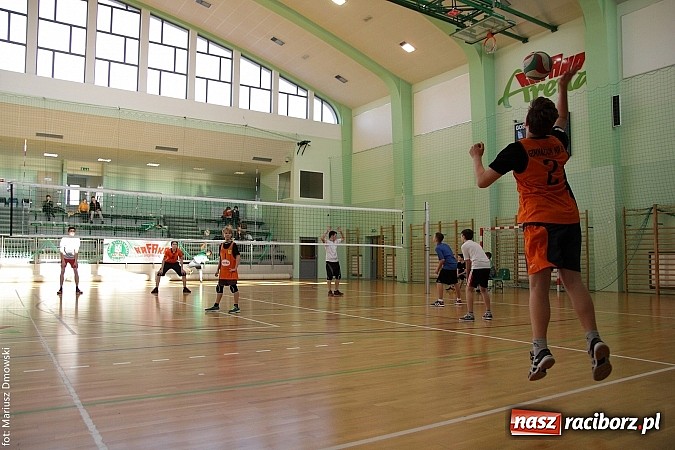 Zdjęcie w galerii na portalu naszraciborz.pl: Cofała-Rzytki najlepsi w turnieju dwójek wiadomości z regionu