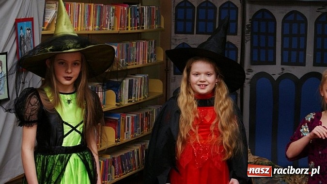 Zdjęcie w galerii na portalu naszraciborz.pl: Bal w… Hogwarcie na koniec ferii w bibliotece wiadomości z regionu