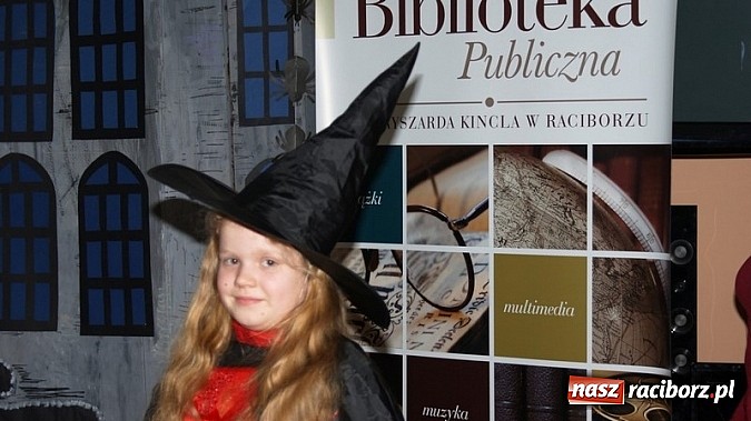 Zdjęcie w galerii na portalu naszraciborz.pl: Bal w… Hogwarcie na koniec ferii w bibliotece wiadomości z regionu