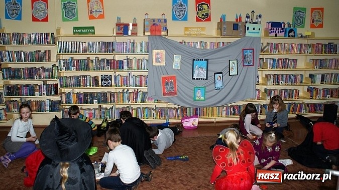 Zdjęcie w galerii na portalu naszraciborz.pl: Bal w… Hogwarcie na koniec ferii w bibliotece wiadomości z regionu
