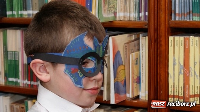 Zdjęcie w galerii na portalu naszraciborz.pl: Bal w… Hogwarcie na koniec ferii w bibliotece wiadomości z regionu