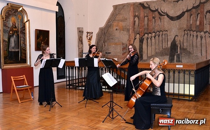 Zdjęcie w galerii na portalu naszraciborz.pl: Kwartet Sonos na koncercie w Muzeum  wiadomości z regionu
