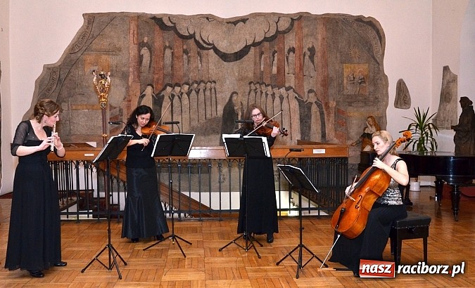 Zdjęcie w galerii na portalu naszraciborz.pl: Kwartet Sonos na koncercie w Muzeum  wiadomości z regionu