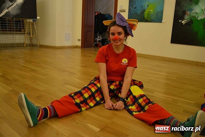 Zdjęcie w galerii na portalu naszraciborz.pl: Zamkowa maskarada karnawałowa dla dzieci za nami  wiadomości z regionu