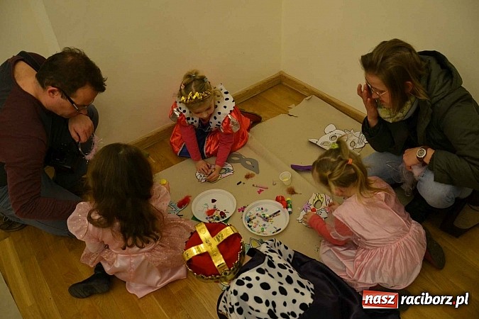 Zdjęcie w galerii na portalu naszraciborz.pl: Zamkowa maskarada karnawałowa dla dzieci za nami  wiadomości z regionu