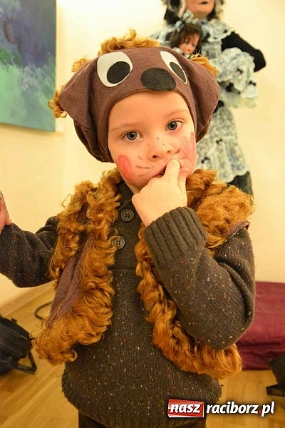 Zdjęcie w galerii na portalu naszraciborz.pl: Zamkowa maskarada karnawałowa dla dzieci za nami  wiadomości z regionu