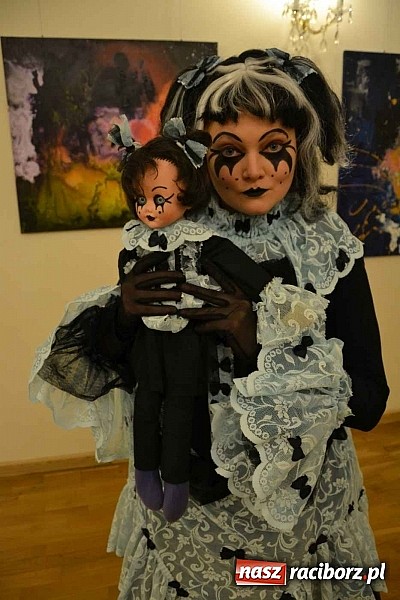 Zdjęcie w galerii na portalu naszraciborz.pl: Zamkowa maskarada karnawałowa dla dzieci za nami  wiadomości z regionu