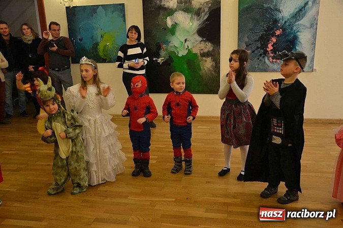 Zdjęcie w galerii na portalu naszraciborz.pl: Zamkowa maskarada karnawałowa dla dzieci za nami  wiadomości z regionu