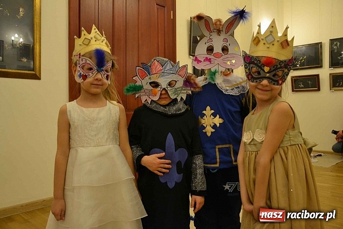 Zdjęcie w galerii na portalu naszraciborz.pl: Zamkowa maskarada karnawałowa dla dzieci za nami  wiadomości z regionu
