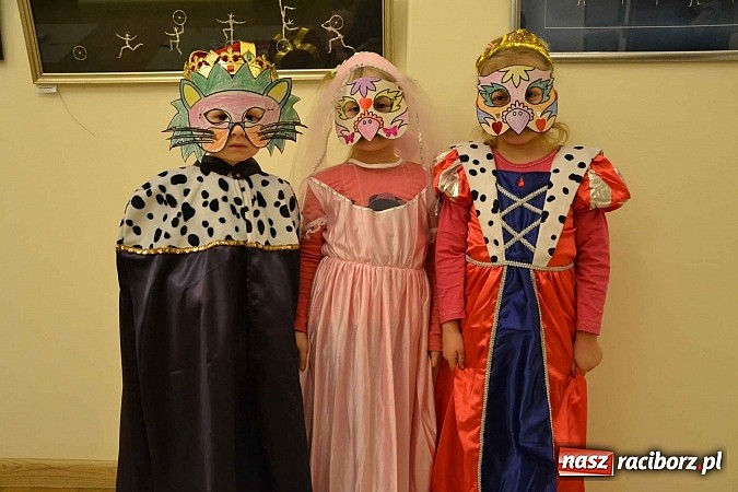 Zdjęcie w galerii na portalu naszraciborz.pl: Zamkowa maskarada karnawałowa dla dzieci za nami  wiadomości z regionu