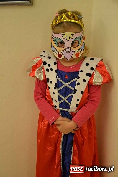 Zdjęcie w galerii na portalu naszraciborz.pl: Zamkowa maskarada karnawałowa dla dzieci za nami  wiadomości z regionu