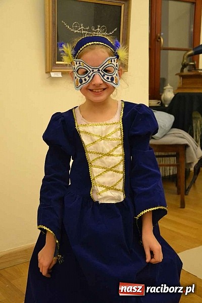 Zdjęcie w galerii na portalu naszraciborz.pl: Zamkowa maskarada karnawałowa dla dzieci za nami  wiadomości z regionu