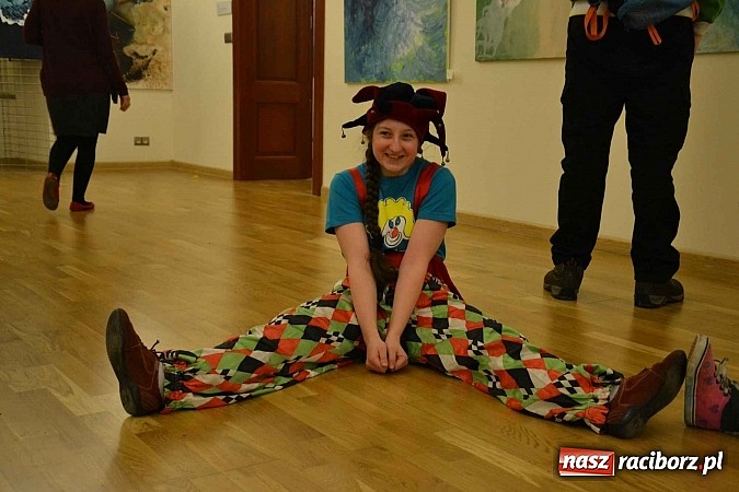 Zdjęcie w galerii na portalu naszraciborz.pl: Zamkowa maskarada karnawałowa dla dzieci za nami  wiadomości z regionu