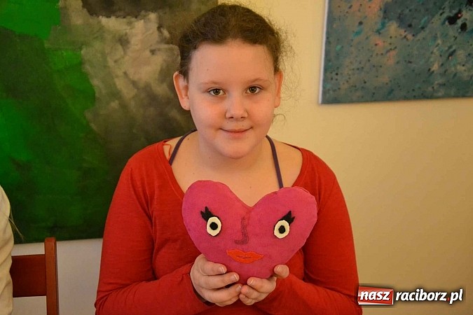 Zdjęcie w galerii na portalu naszraciborz.pl: Walentynkowe spotkanie z pluszakami zakończyło Zamkową Zimową Akademię Nauki wiadomości z regionu