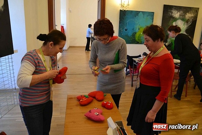 Zdjęcie w galerii na portalu naszraciborz.pl: Walentynkowe spotkanie z pluszakami zakończyło Zamkową Zimową Akademię Nauki wiadomości z regionu