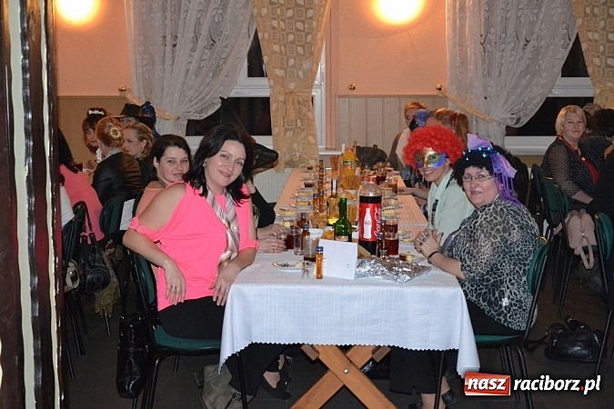 Zdjęcie w galerii na portalu naszraciborz.pl: 120 kobiet na Babskim Combrze w Jankowicach!  wiadomości z regionu