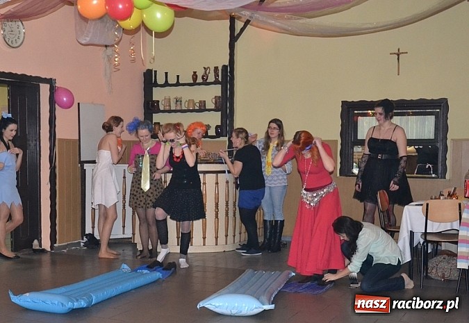 Zdjęcie w galerii na portalu naszraciborz.pl: 120 kobiet na Babskim Combrze w Jankowicach!  wiadomości z regionu