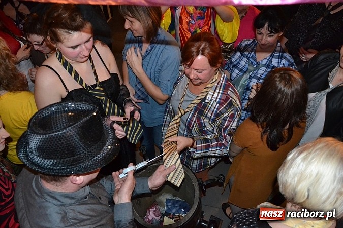 Zdjęcie w galerii na portalu naszraciborz.pl: 120 kobiet na Babskim Combrze w Jankowicach!  wiadomości z regionu