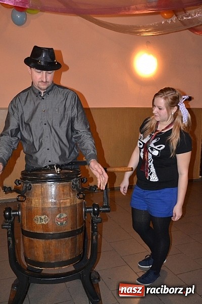 Zdjęcie w galerii na portalu naszraciborz.pl: 120 kobiet na Babskim Combrze w Jankowicach!  wiadomości z regionu