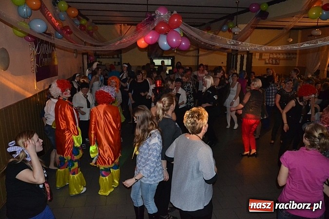 Zdjęcie w galerii na portalu naszraciborz.pl: 120 kobiet na Babskim Combrze w Jankowicach!  wiadomości z regionu