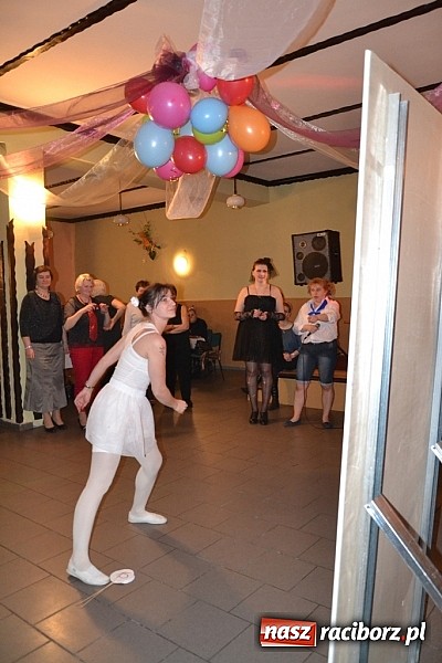 Zdjęcie w galerii na portalu naszraciborz.pl: 120 kobiet na Babskim Combrze w Jankowicach!  wiadomości z regionu