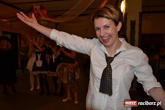 Zdjęcie w galerii na portalu naszraciborz.pl: 120 kobiet na Babskim Combrze w Jankowicach!  wiadomości z regionu