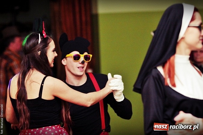 Zdjęcie w galerii na portalu naszraciborz.pl: Stowarzyszenie Prężny Kornowac zorganizowało bal kostiumowy wiadomości z regionu