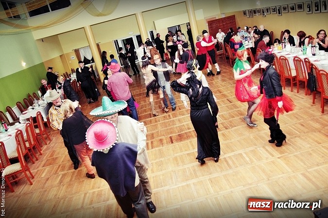 Zdjęcie w galerii na portalu naszraciborz.pl: Stowarzyszenie Prężny Kornowac zorganizowało bal kostiumowy wiadomości z regionu