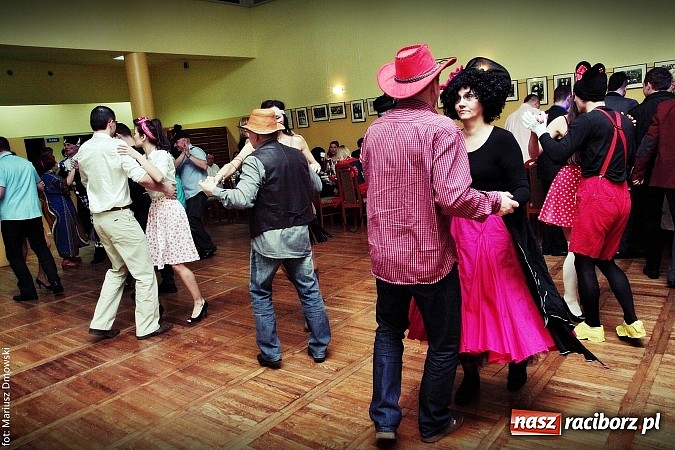 Zdjęcie w galerii na portalu naszraciborz.pl: Stowarzyszenie Prężny Kornowac zorganizowało bal kostiumowy wiadomości z regionu