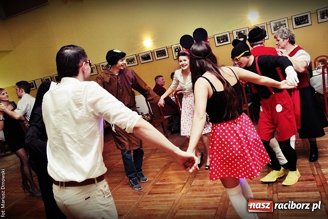 Zdjęcie w galerii na portalu naszraciborz.pl: Stowarzyszenie Prężny Kornowac zorganizowało bal kostiumowy wiadomości z regionu