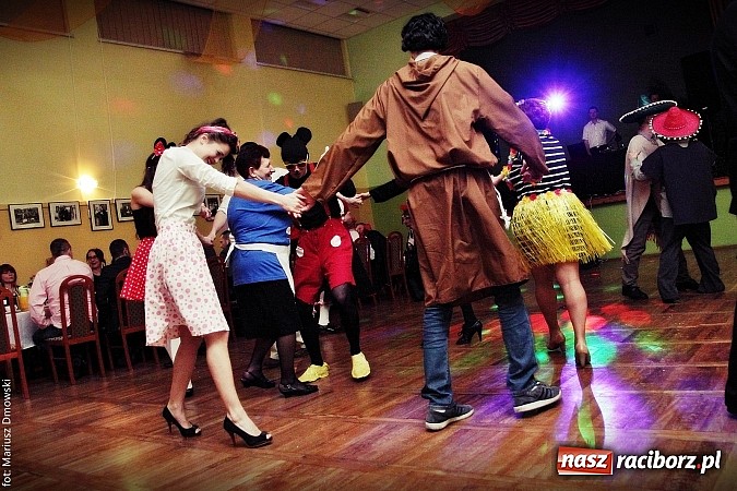 Zdjęcie w galerii na portalu naszraciborz.pl: Stowarzyszenie Prężny Kornowac zorganizowało bal kostiumowy wiadomości z regionu