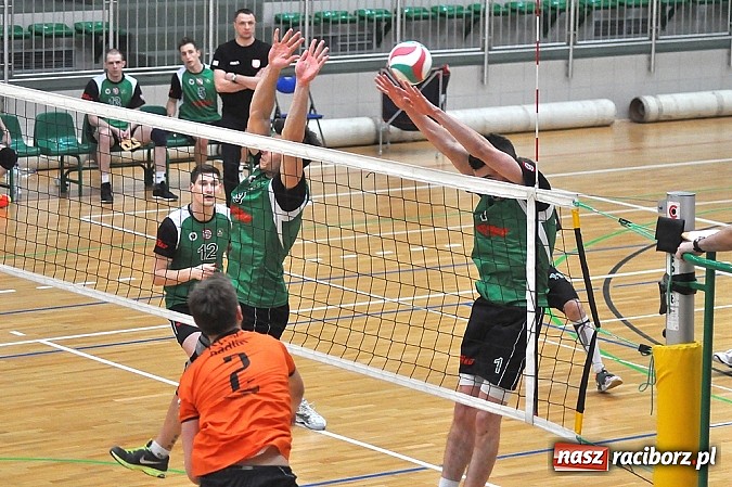 Zdjęcie w galerii na portalu naszraciborz.pl: Mecz o sześć punktów zakończony porażką AZS-u wiadomości z regionu