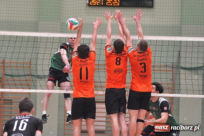 Zdjęcie w galerii na portalu naszraciborz.pl: Mecz o sześć punktów zakończony porażką AZS-u wiadomości z regionu