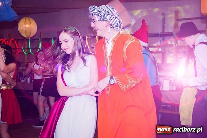 Zdjęcie w galerii na portalu naszraciborz.pl: Ostatkowy bal przebierańc&oacute;w w Samborowicach wiadomości z regionu