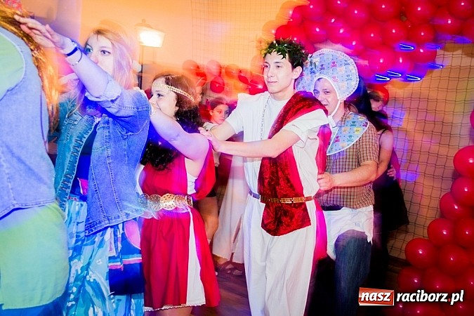 Zdjęcie w galerii na portalu naszraciborz.pl: Ostatkowy bal przebierańc&oacute;w w Samborowicach wiadomości z regionu