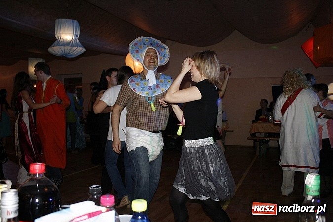Zdjęcie w galerii na portalu naszraciborz.pl: Ostatkowy bal przebierańc&oacute;w w Samborowicach wiadomości z regionu