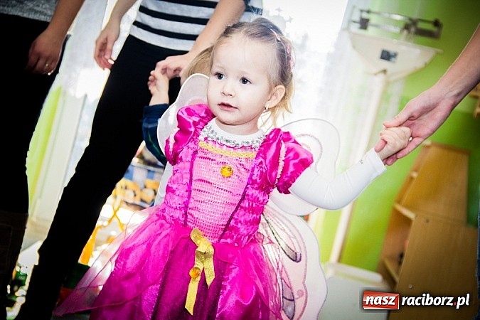 Zdjęcie w galerii na portalu naszraciborz.pl: Wesoły Bal Karnawałowy w Przedszkolu nr 5 wiadomości z regionu