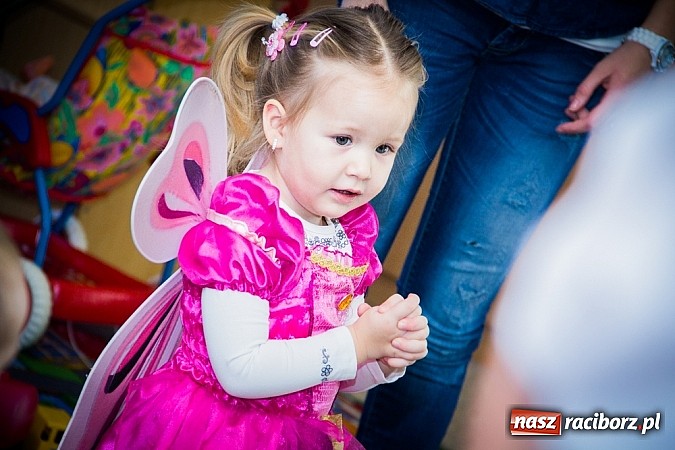 Zdjęcie w galerii na portalu naszraciborz.pl: Wesoły Bal Karnawałowy w Przedszkolu nr 5 wiadomości z regionu