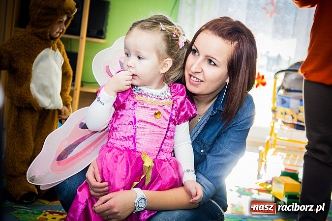 Zdjęcie w galerii na portalu naszraciborz.pl: Wesoły Bal Karnawałowy w Przedszkolu nr 5 wiadomości z regionu