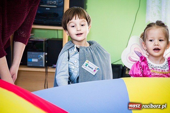 Zdjęcie w galerii na portalu naszraciborz.pl: Wesoły Bal Karnawałowy w Przedszkolu nr 5 wiadomości z regionu