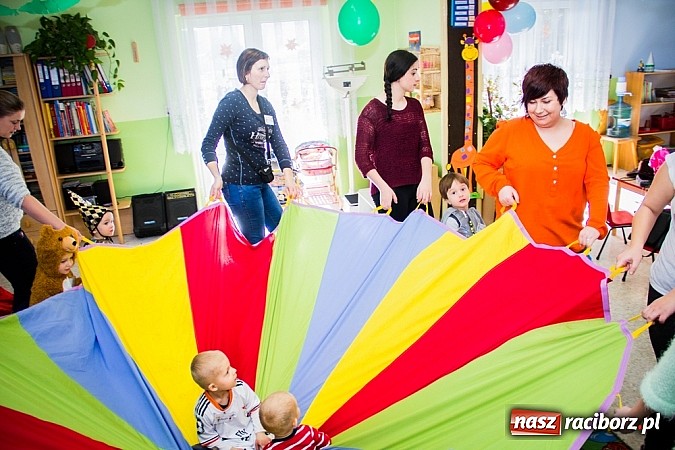 Zdjęcie w galerii na portalu naszraciborz.pl: Wesoły Bal Karnawałowy w Przedszkolu nr 5 wiadomości z regionu