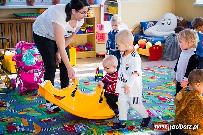 Zdjęcie w galerii na portalu naszraciborz.pl: Wesoły Bal Karnawałowy w Przedszkolu nr 5 wiadomości z regionu