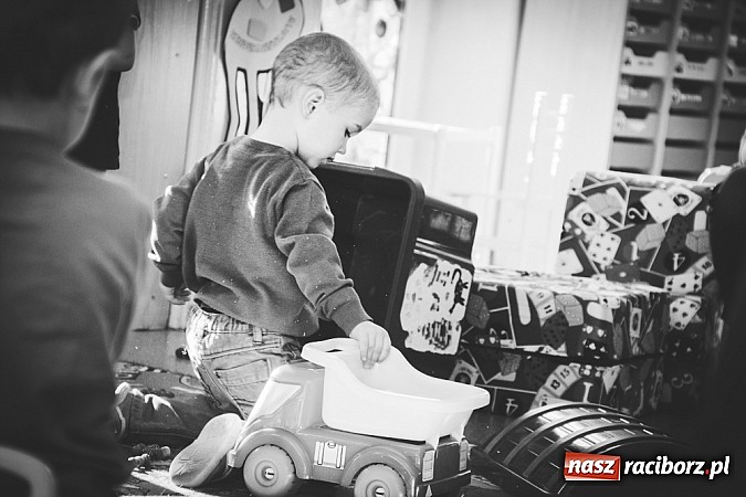 Zdjęcie w galerii na portalu naszraciborz.pl: Wesoły Bal Karnawałowy w Przedszkolu nr 5 wiadomości z regionu