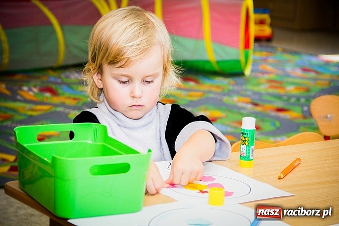 Zdjęcie w galerii na portalu naszraciborz.pl: Wesoły Bal Karnawałowy w Przedszkolu nr 5 wiadomości z regionu