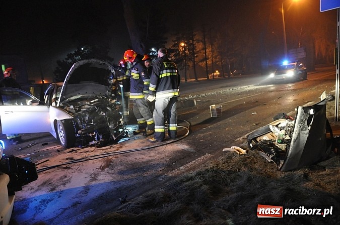 Zdjęcie w galerii na portalu naszraciborz.pl: Pożary, wypadek i spalony samochód – weekendowe interwencje strażaków wiadomości z regionu